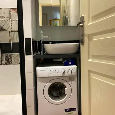 D'une Avec Vue Sur La Mer Balcon Amenage Et Wifi A Bastia A 3 Km De La Plage Apartment