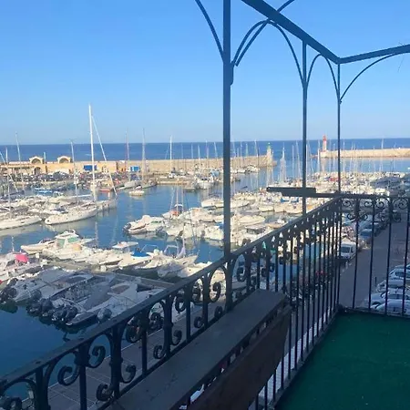 D'une Avec Vue Sur La Mer Balcon Amenage Et Wifi A Bastia A 3 Km De La Plage Bastia (Corsica)